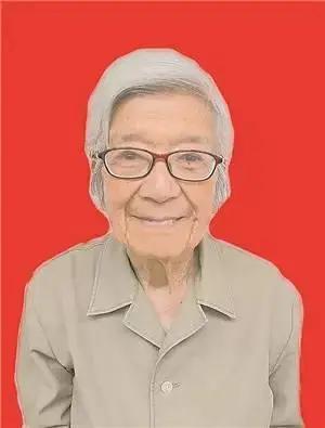 余玛丽，女，汉族，1924年4月生，中共党员，解放军外国语学院退休副教授。