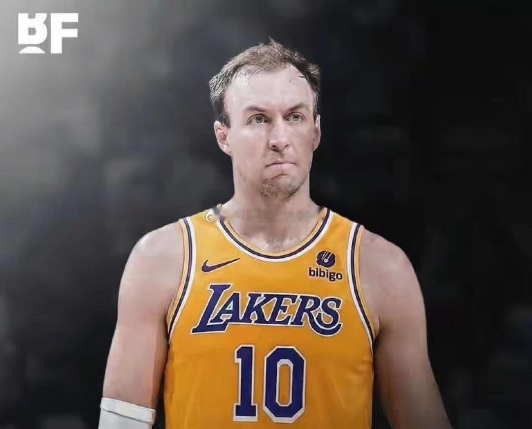 看到肯纳德的表现这么好，湖人不用着急续约里夫斯了1、肯纳德——常规赛场均9分2.