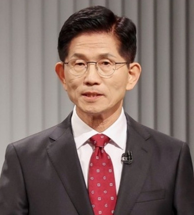 5月30日，国民力量党总统候选人金文洙对选管会予以批评，扬言若存在选举舞弊情形，