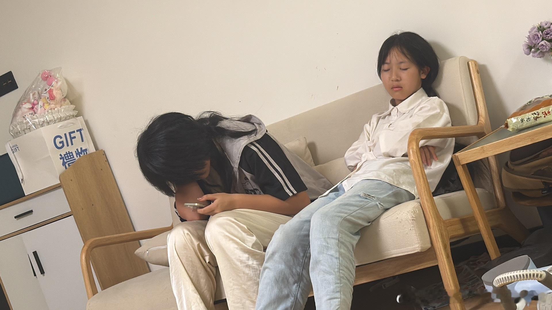暑假带孩子，发现现在小孩不听话，真的好难受我家的和她好好讲道理，她还是能听进去并