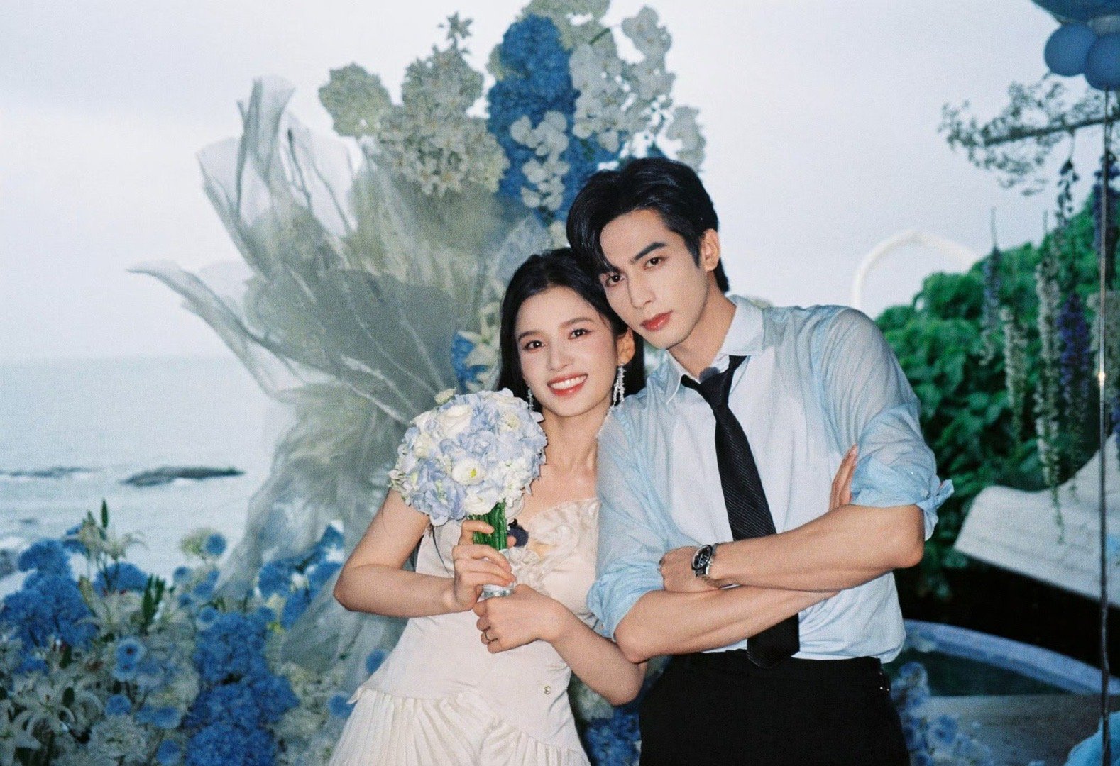 宋威龙觉得和张婧仪缺一个婚纱照番外头纱圆满了荧幕遗憾，真的舍不得陈异和小骨落幕