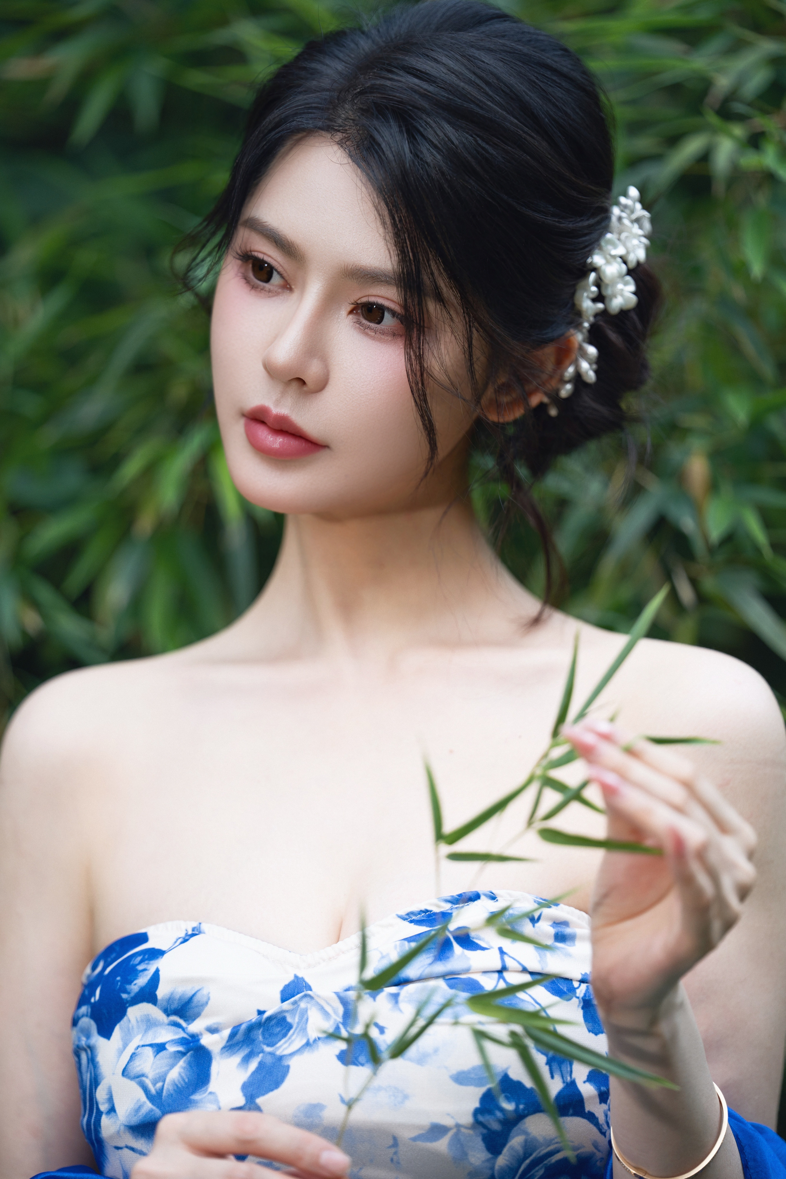 日暮青山绿我心清且微