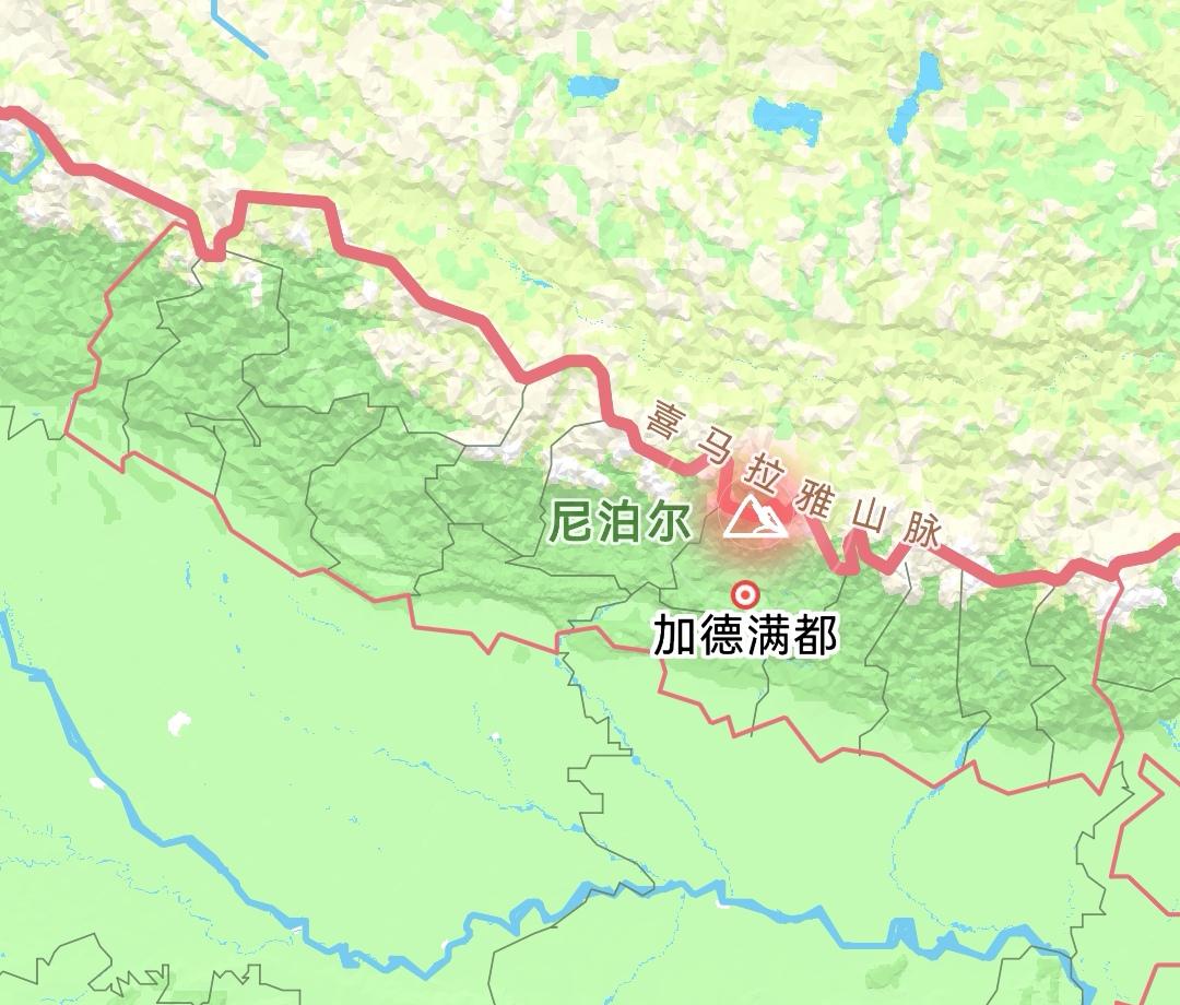 尼泊尔有一小部分恒河平原，叫作特赖平原，占尼泊尔国土总面积的17%，尼泊尔有14