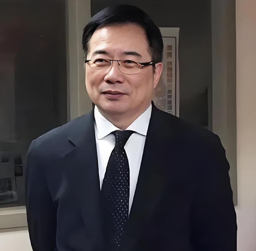 台湾省知名媒体人蔡正元博士在节目中谈到：要是大陆统一了台湾，将面对三个棘手问题，