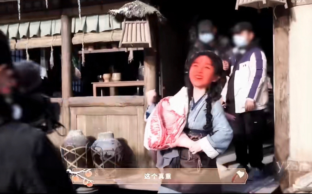 田曦薇40斤的猪说扛就扛，聪明勇敢有力气的长玉