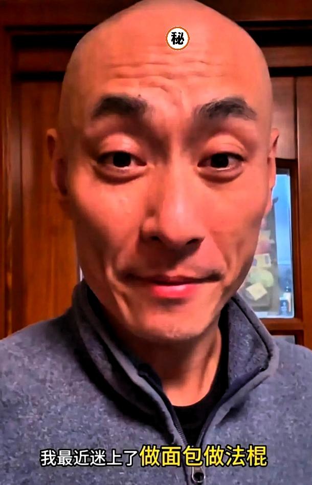 成都一名村民，查到最后，怪事来了。他在村里有套房，但工作人员把全村的户籍登记册