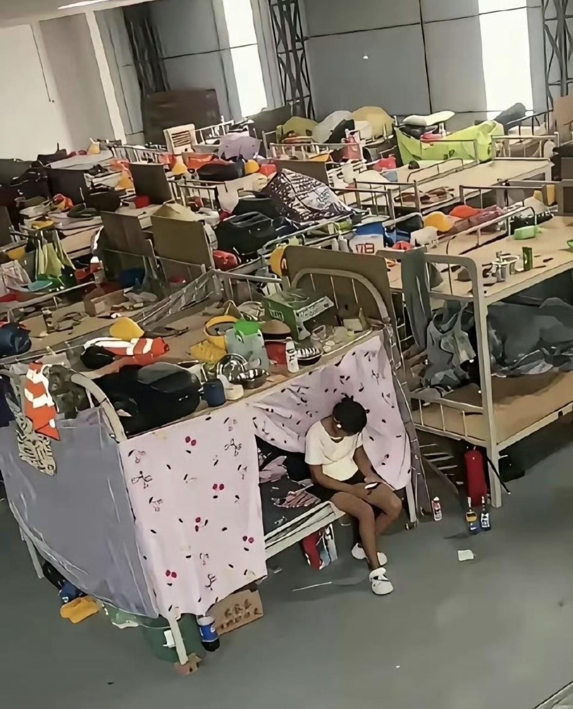 这样的集体宿舍让你免费住一个月你愿意吗