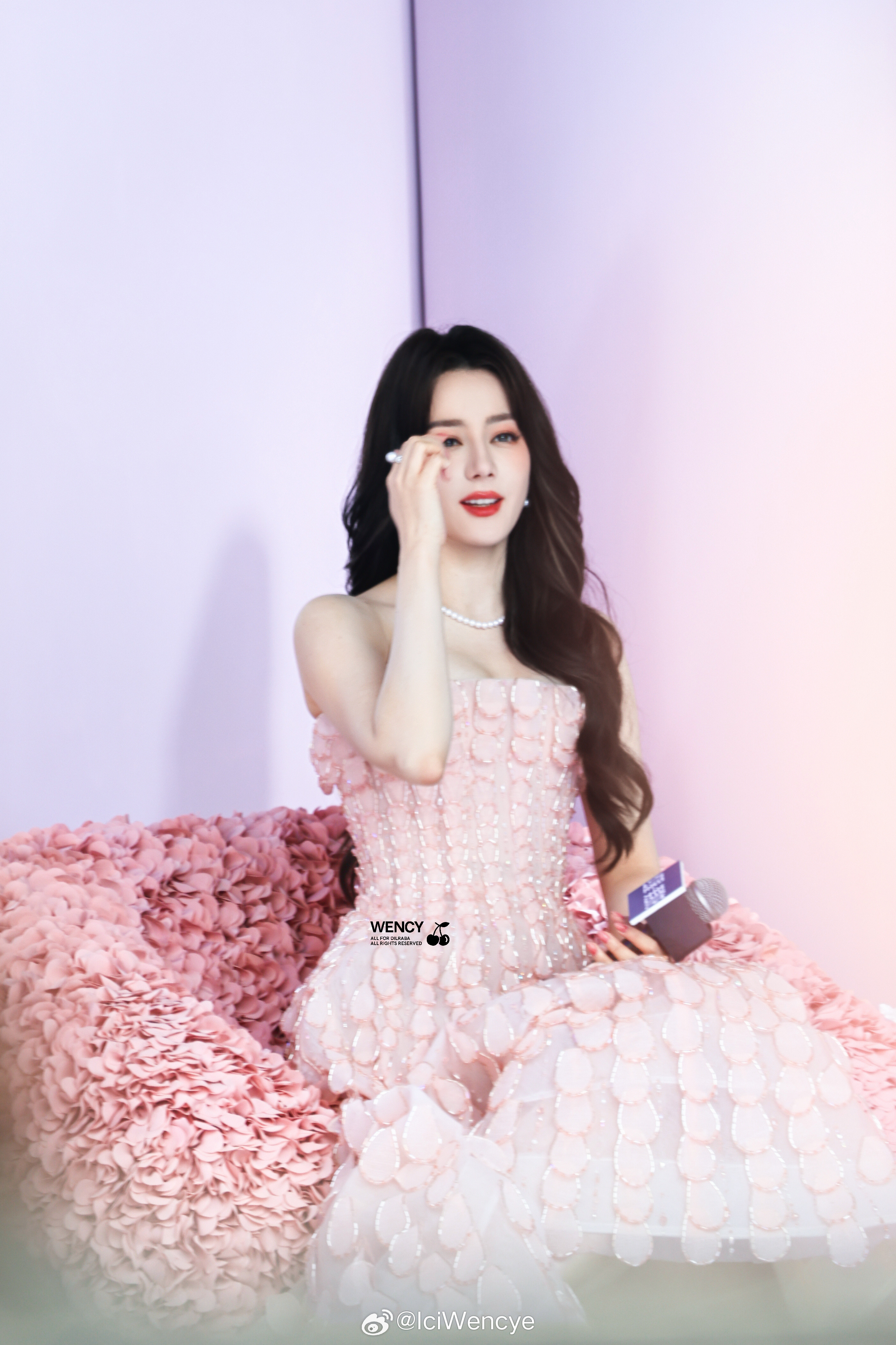 迪丽热巴迪丽热巴金鹰视后价值女神夯