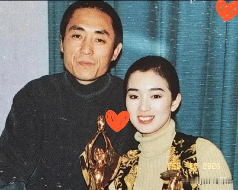 1995年，同居8年后，巩俐向张艺谋说："结婚吧，我给你生三四个孩子！"谁料，