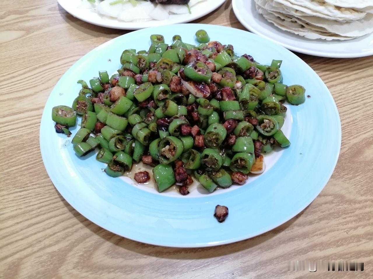 不光是淘宝很多的APP都有类似的东西也不只是双11期间才有摇晃手机强制进入