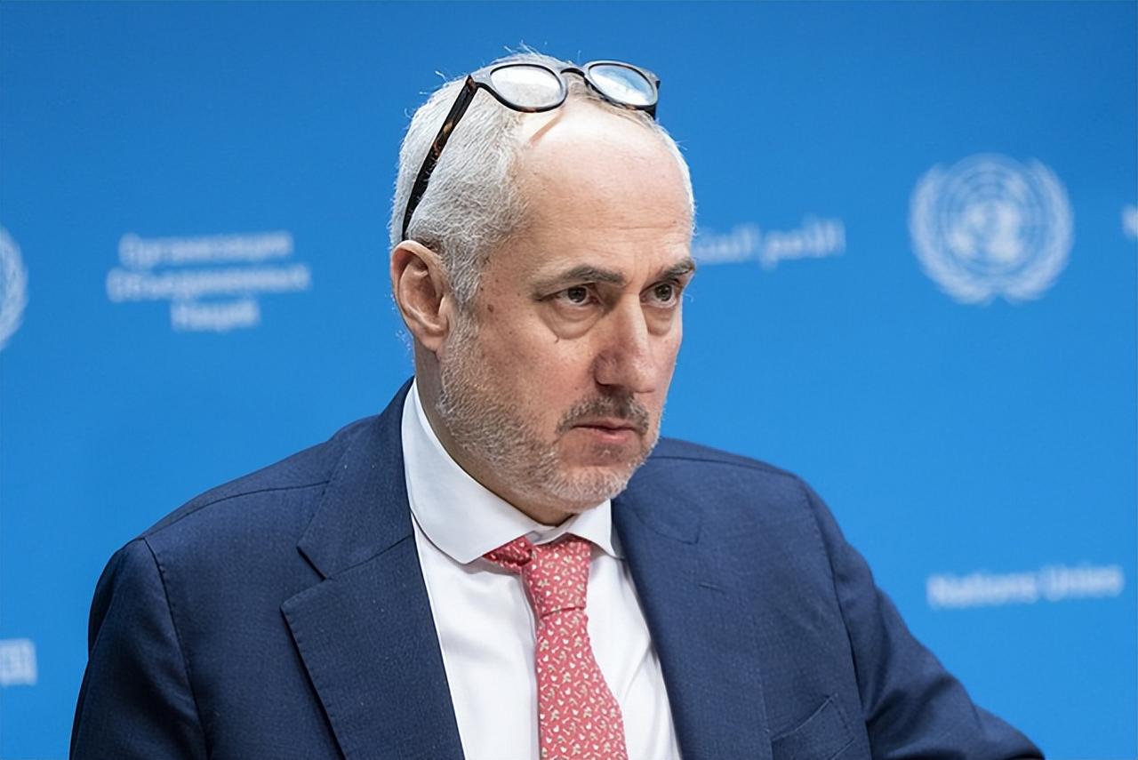 中日磋商破裂，日本彻底不装了，高市准备“拜鬼”，联合国一锤定音2025年11