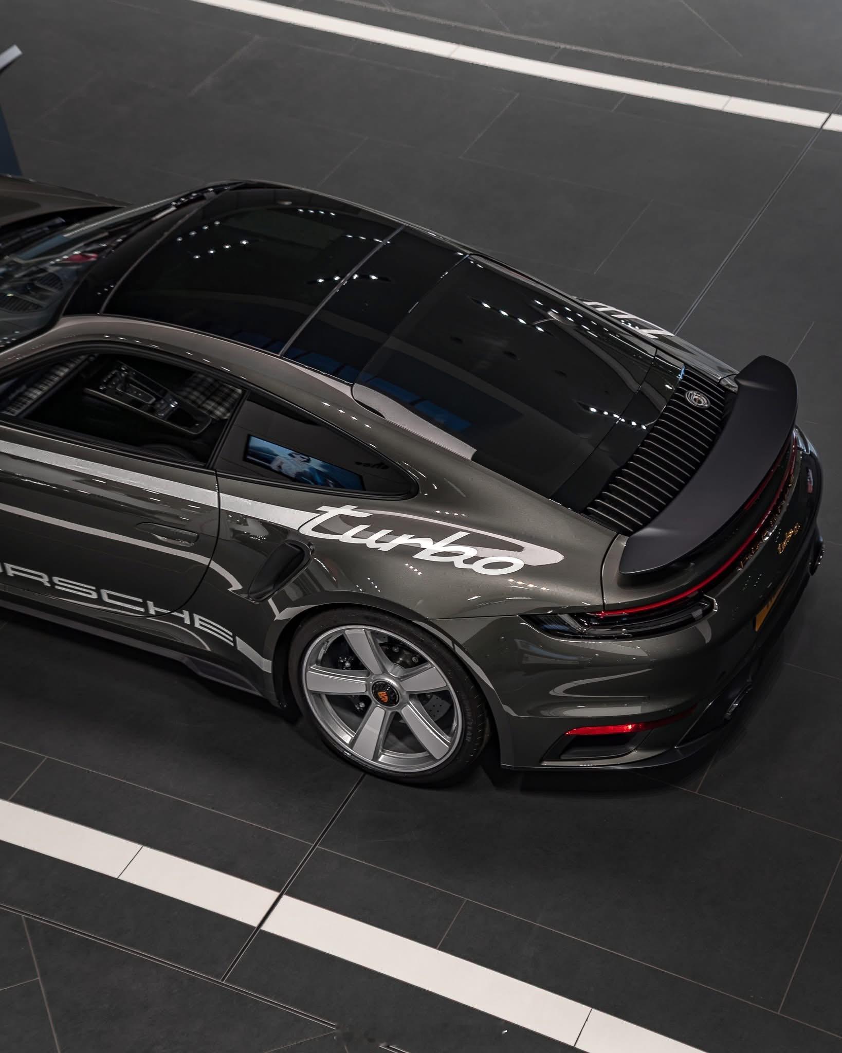 一台就能毕业配置到顶保时捷911Turbo50thanniversary