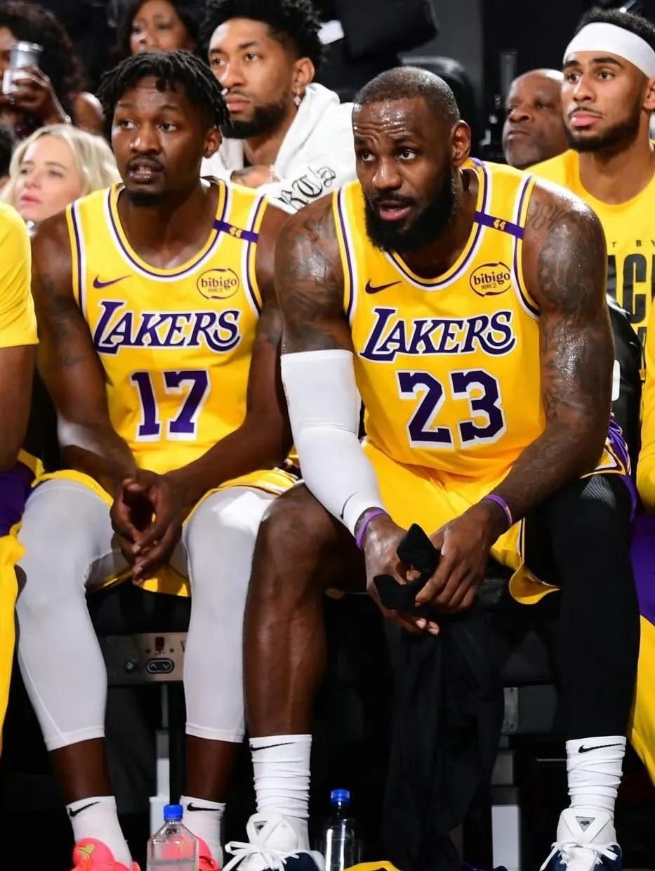 就是专门针对你湖人，你还没办法，阿猫阿狗都要高价。7月4日ESPN记者Tim和B