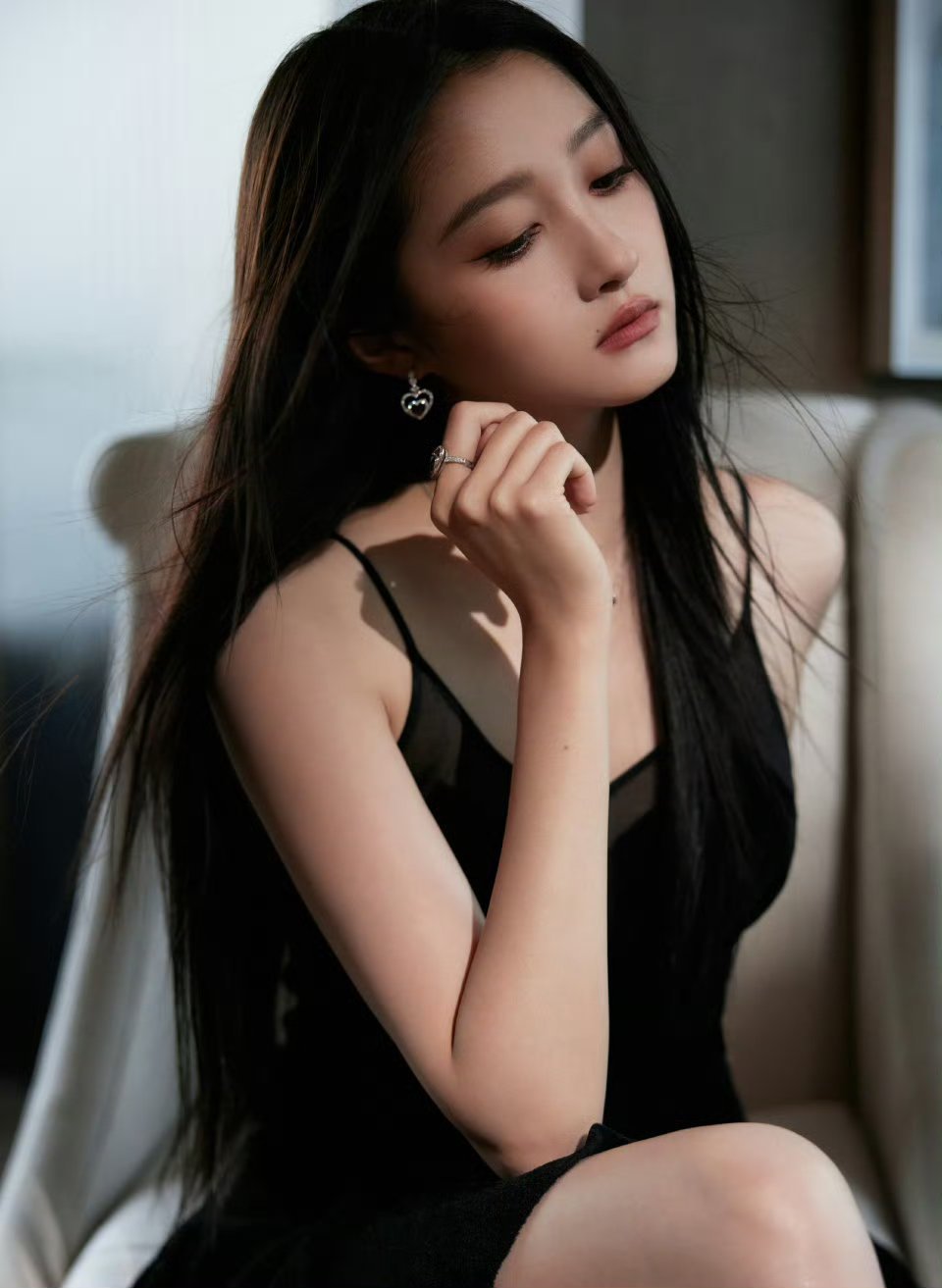 关晓彤～～关晓彤关晓彤​​​
