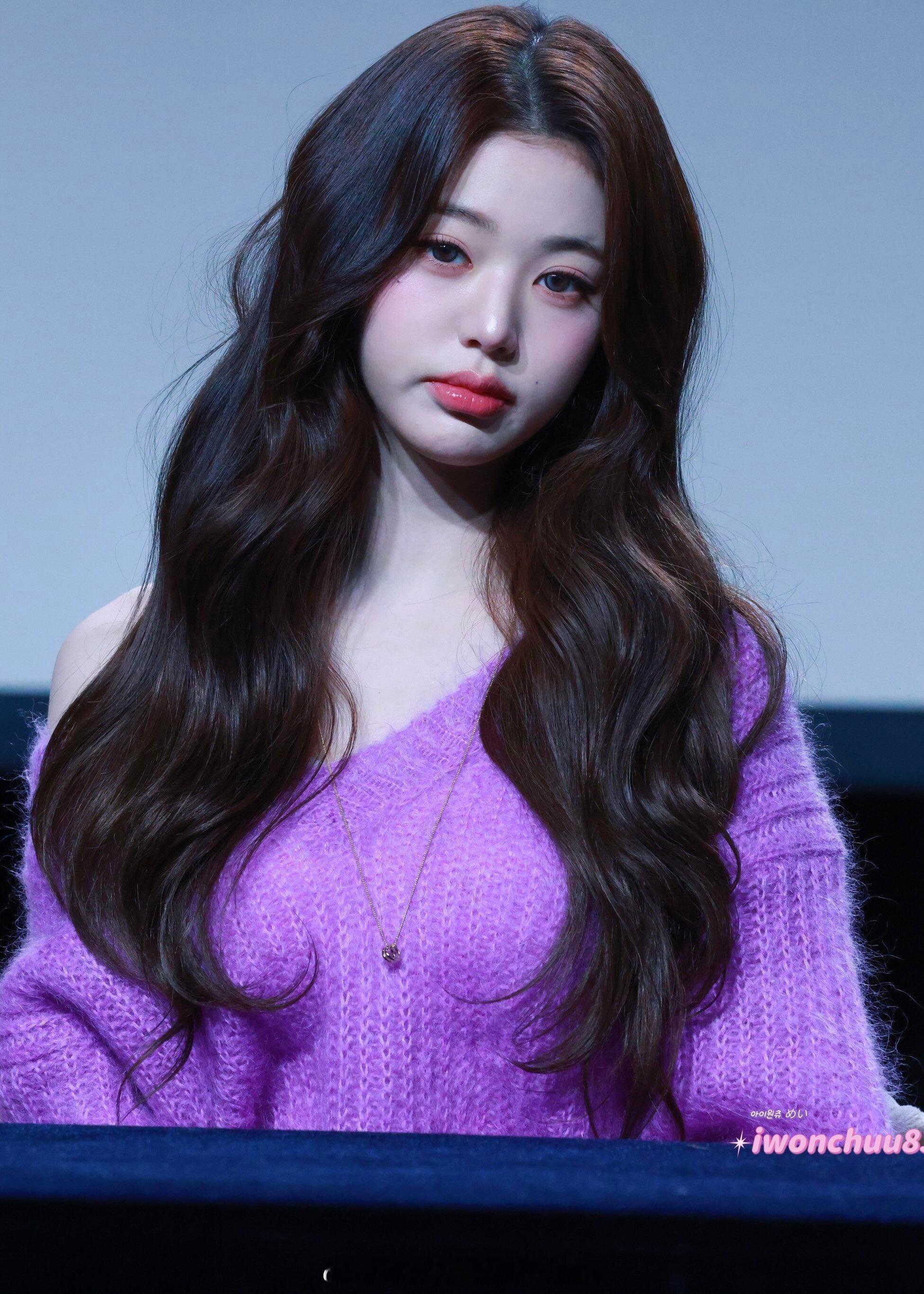 张元英今日签售造型绝绝紫💜💜🥹🥹©️logo