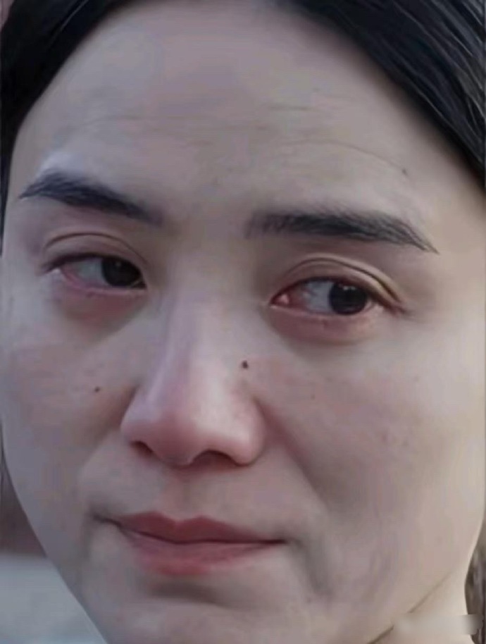 宋佳这才是真正的素颜，不丑但也不是特漂亮那种！其实，明星也不都是美女，大多数人是