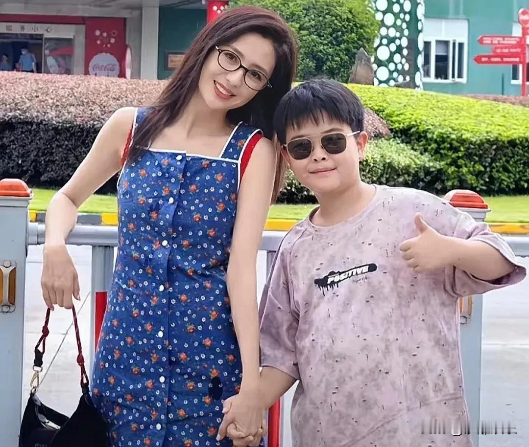 7月9日，48岁的陈思诚，又上热搜了！不过这次，既不是因为他的百亿票房，也不