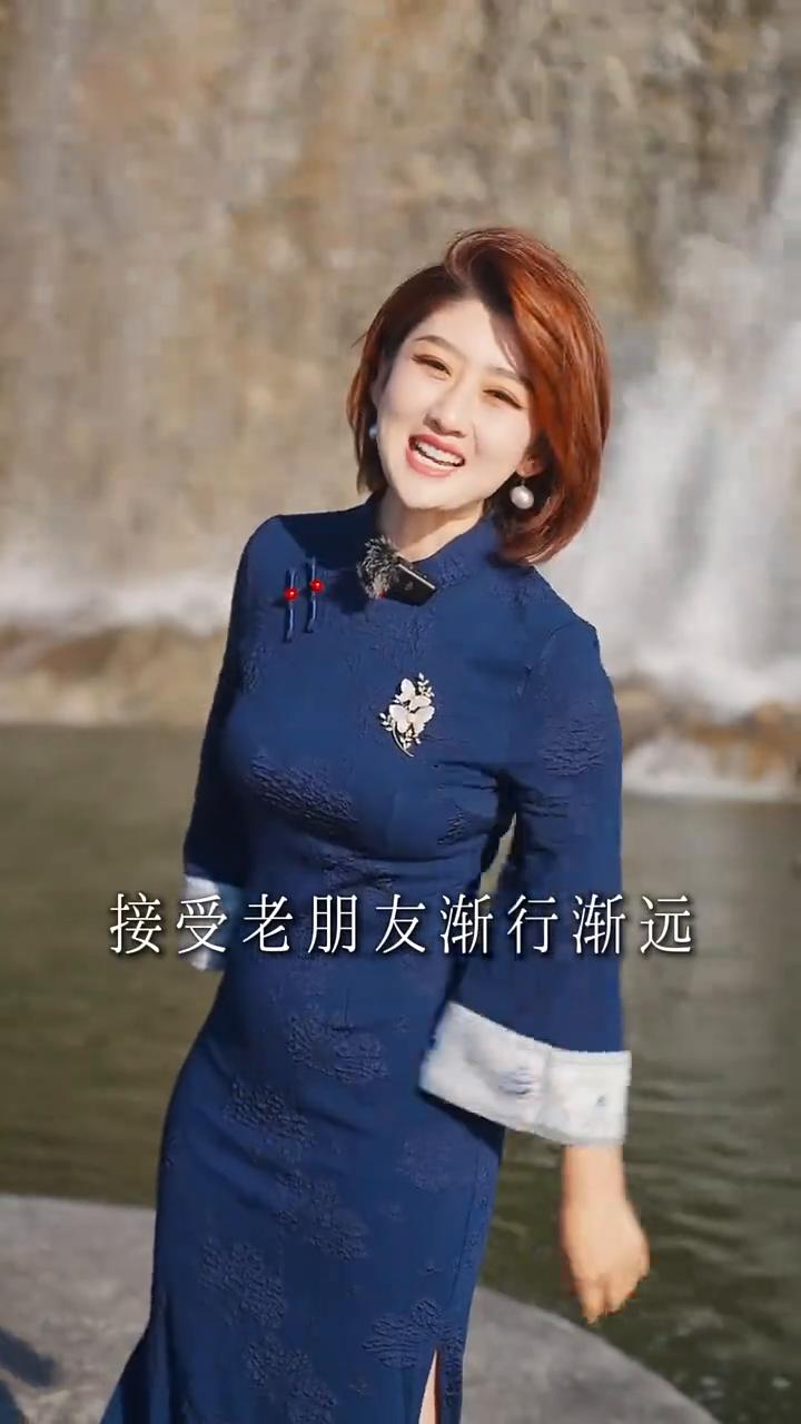 来看看你是几级释怀？·一级释怀：不再发朋友圈诉苦了。·二级释怀：遇到烂人烂事