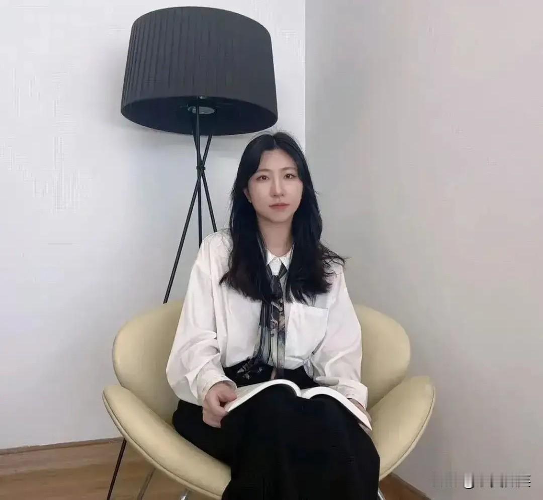 浙江大学的“百人计划”研究员今年共有包括闵超在内的4位研究员，他们4位都有一个共