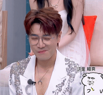 王铮亮紧急表情管理当时看这段的时候真的笑麻了[捂脸哭]黄子弘凡在感谢张靓颖投票时口