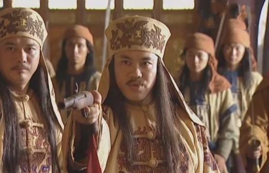 1864年，太平军悍将蔡元隆辞职回家，生了6个孩子，购置田宅。李鸿章气得牙痒痒，
