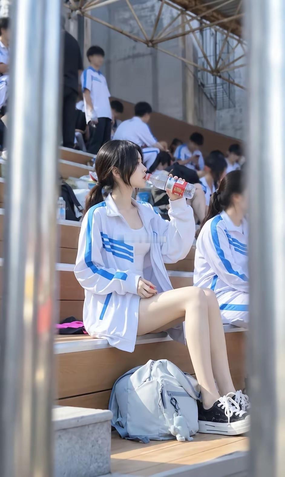 一张图，能看得出来是哪个学校的吗？​​​
