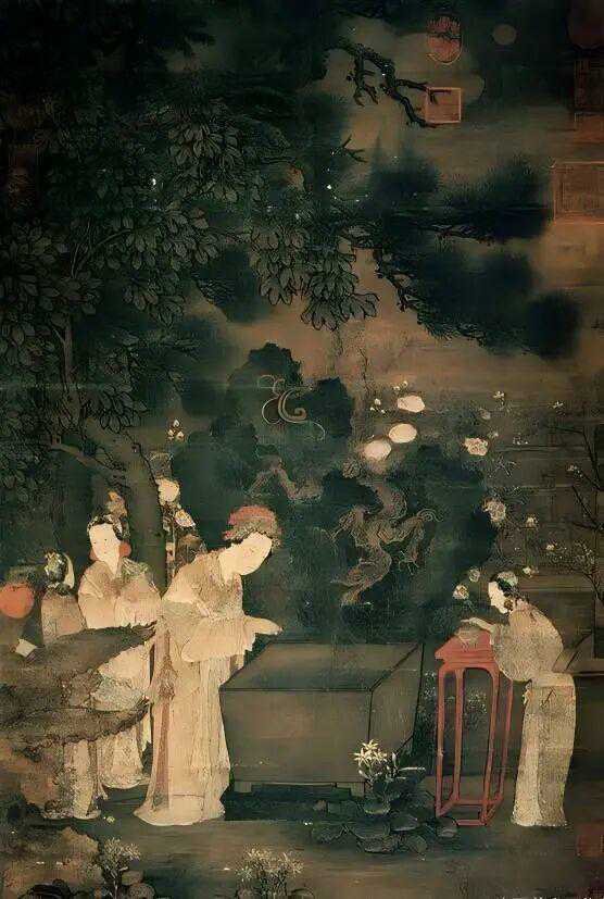 宋佚名《浣月图》，看画面，应是中秋之夜。一轮圆月悬挂在树梢之中，若隐若现。庭院