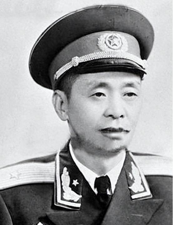 1957年，开国少将甘祖昌请求总政：“我脑袋有伤，不适合当官，想回老家，去当农