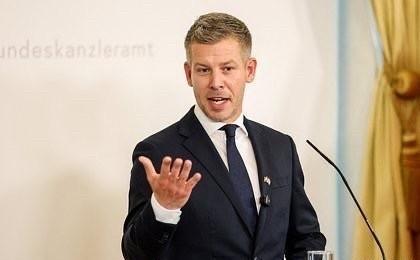 匈牙利总理毛焦尔表示，国际社会没有履行确保乌克兰领土完整的义务，也没有保证乌克兰