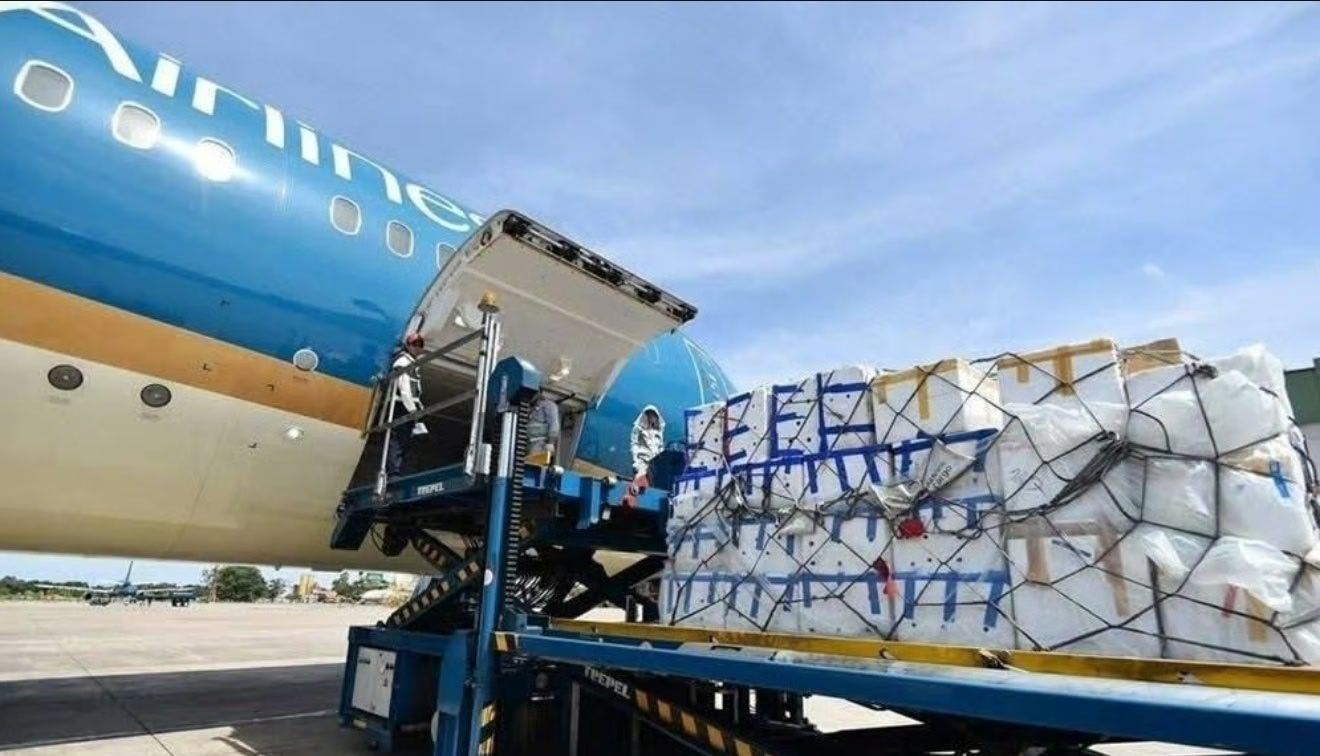 食品换石油！【越南向伊朗运送了60吨援助物资。米饭、面粉、方便面、鱼露、糖、调味