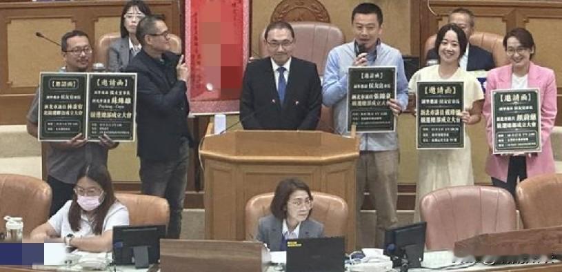 绿营多人邀请侯友宜出席站台，侯友宜发声祝福获胜！就在今天（9月14日），侯友宜接