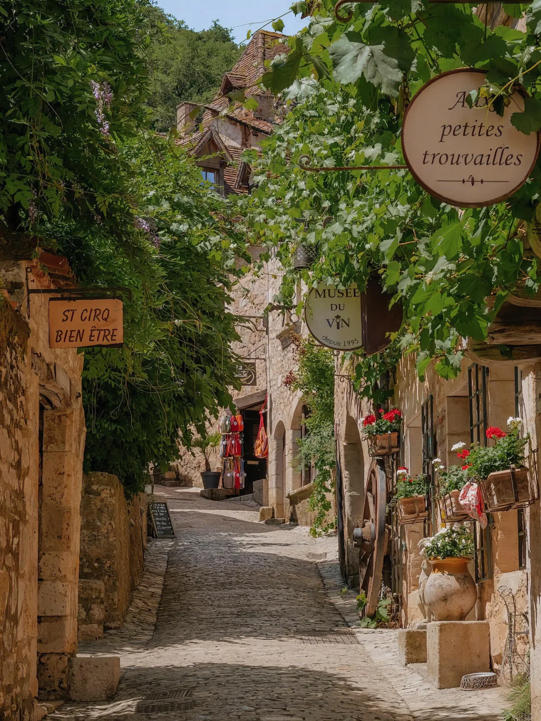 💐怒推一个南法的秘境小镇，被美哭😭