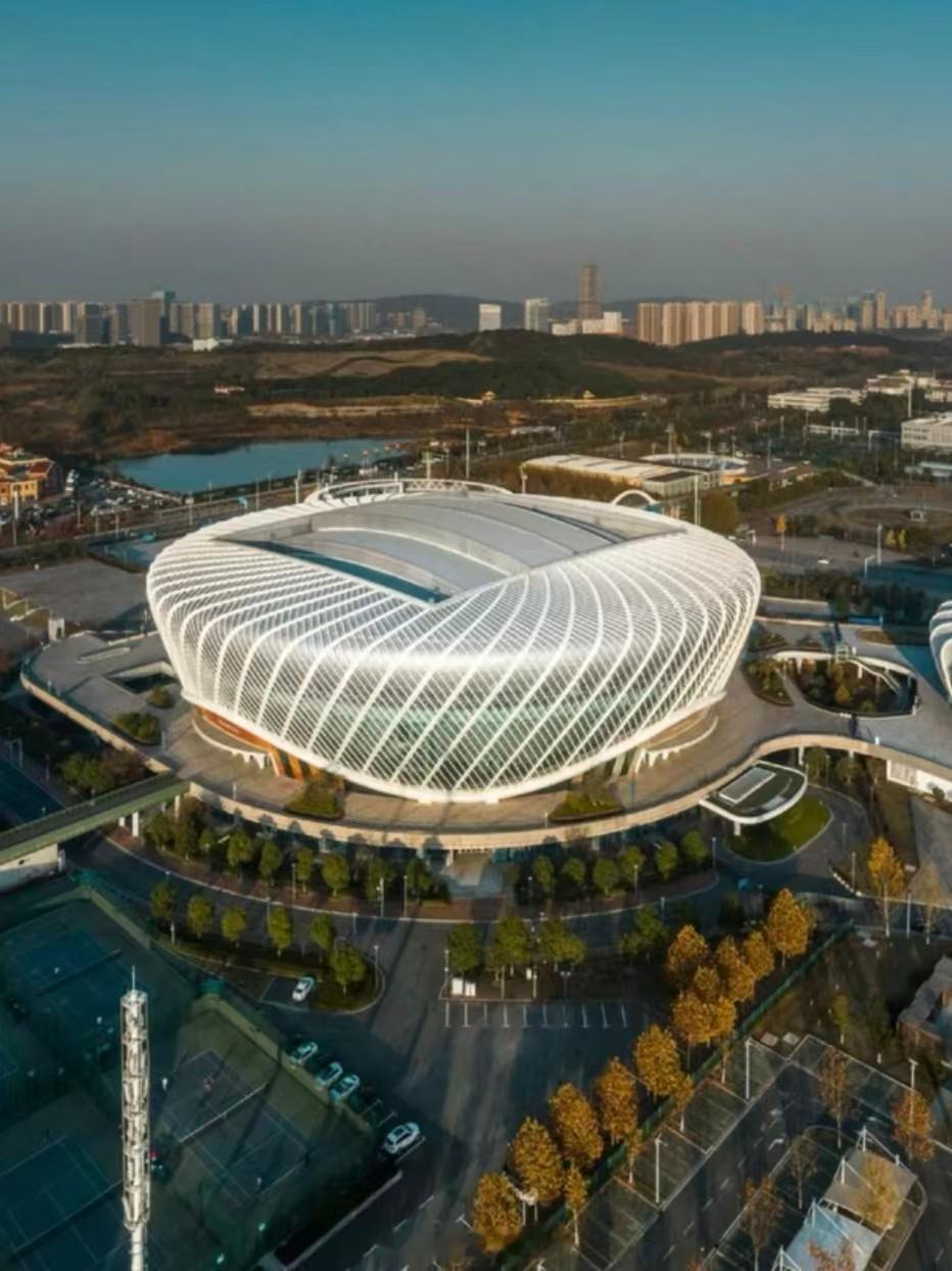 武汉一个月办了五场顶级盛会别的城市搞一场大型活动要预热半年，武汉直接一个月办了五场顶级盛会！武网、双