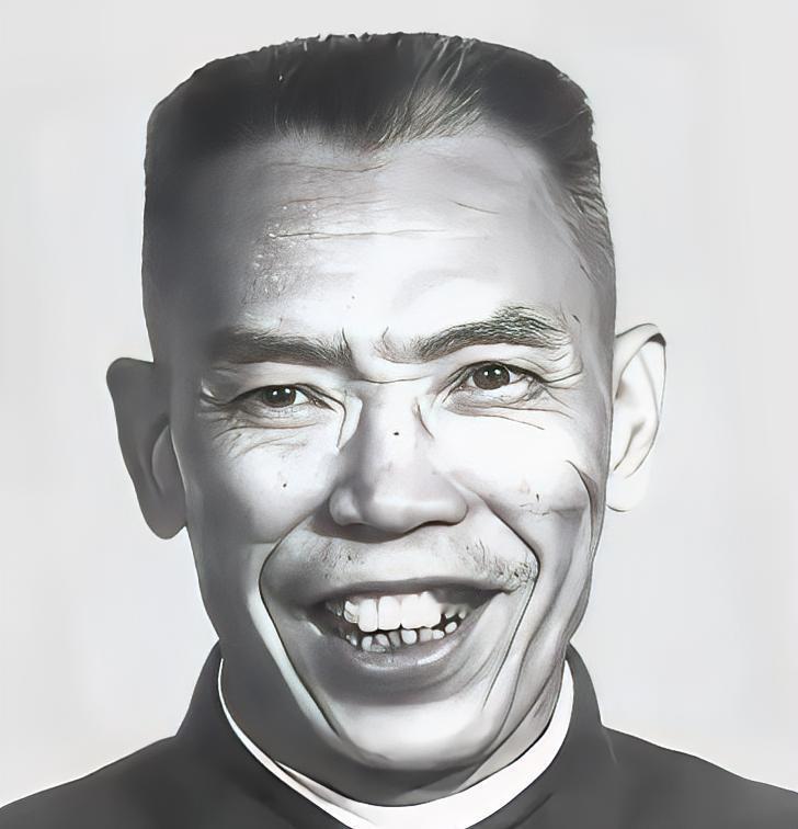 1973年，开国中将梁兴初在太原化工厂劳动改造，一次扫地被工人喊住：“梁师傅，我