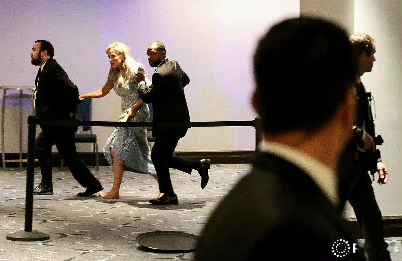 手持MP7的特勤局警卫！热点现场