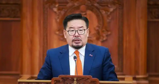 蒙古国醒悟了抱紧中国大腿蒙古国突然变脸，这背后到底藏着