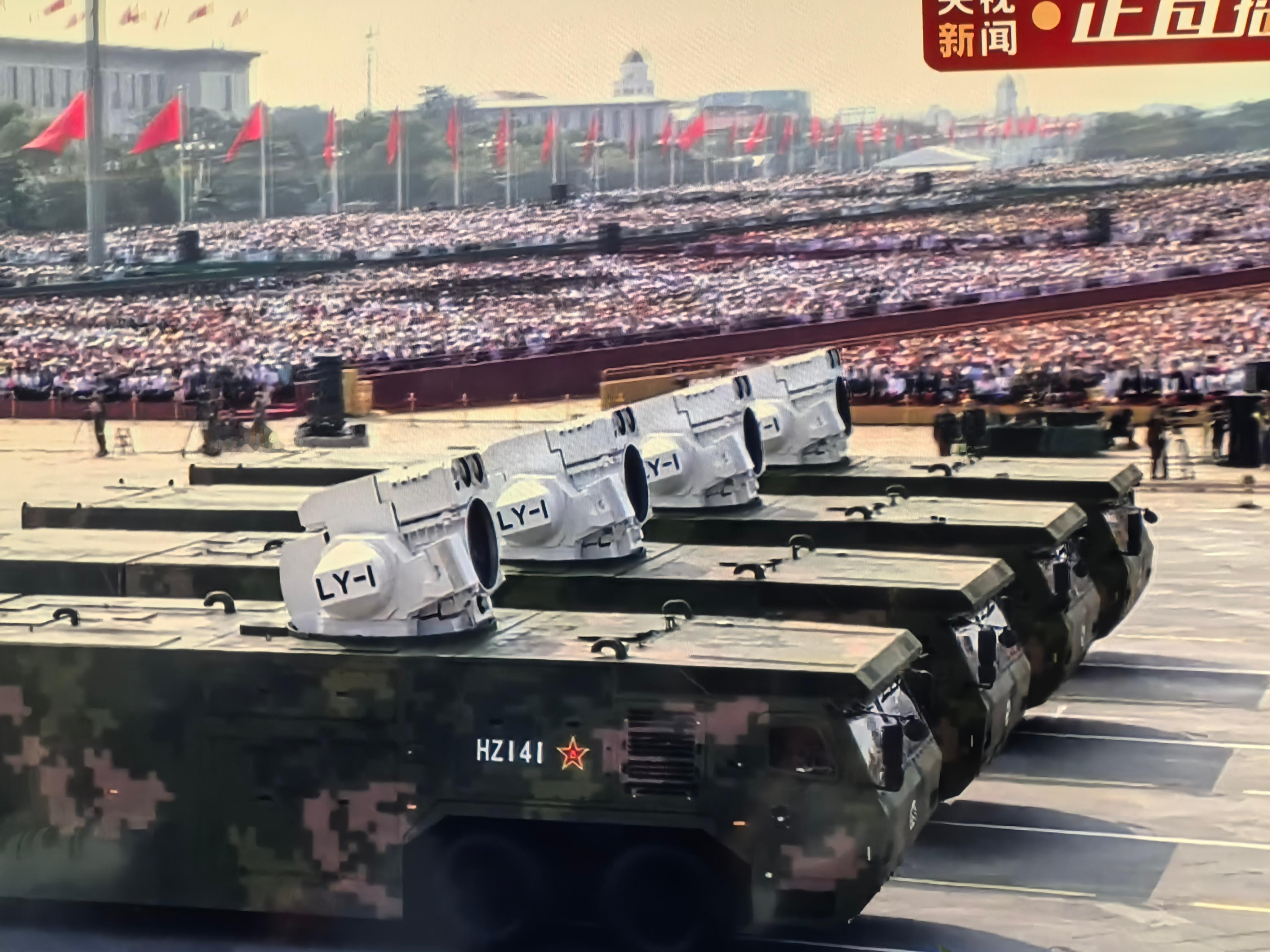 阅兵直播跟看科幻片一样太nb了​​​
