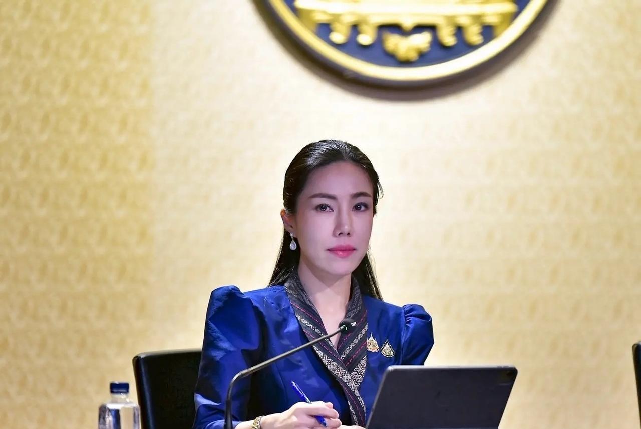 8月14日，泰国总理府副发言人萨西卡女士介绍了泰国旅游业情况，泰柬冲突的平息让外