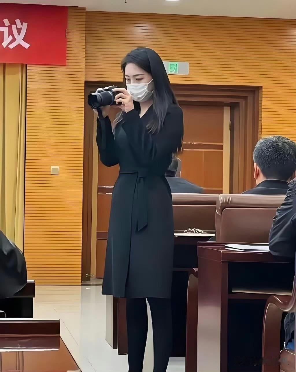 事实证明，体制内的女孩看上去都这么的有气质
