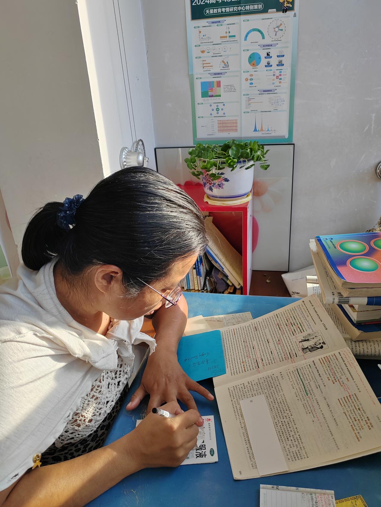 我来分享五个学习好的原因首先，老师业务水平至关重要。好老师教学方