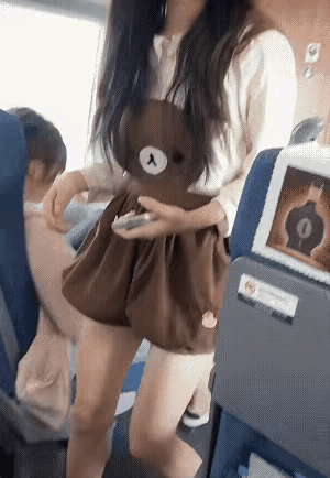 我的小女朋友到底在笑什么？[抠鼻][抠鼻][抠鼻]