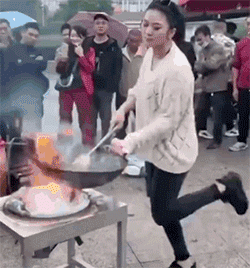 买点菜做饭吃[吐舌头眯眼睛笑]​​​