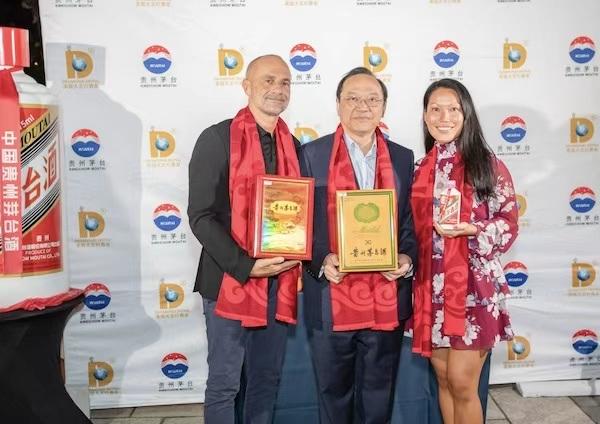 茅台飘香海外：从一杯中国白酒到世界舞台上的文化符号“有华人的地方，就有茅台。”