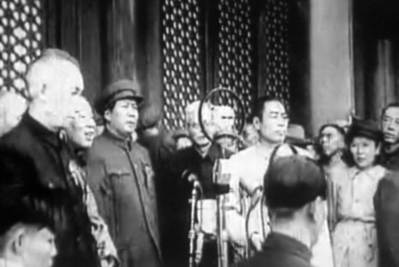 1949年，开国大典前夕，毛主席说了一句话：“如果开国大典上没有宋庆龄，咱们自己