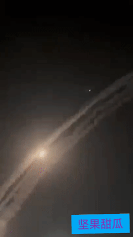 以色列防空导弹真强，3月7日夜，伊朗导弹来袭，以色列操作员在预警不足的情况下发射
