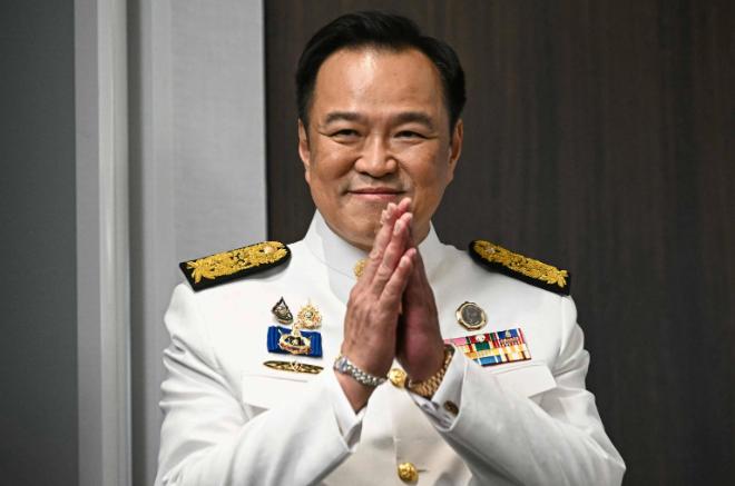 7月19日泰国总理阿努廷抵京，这也是他上任后头一回正式来访。这次行程排得挺满，从