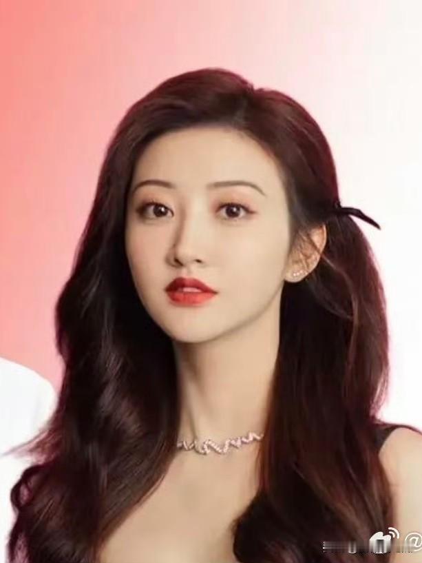 景甜估计不想结婚了她曾多次表示向往婚姻，非常喜欢小孩子，希望能够生个孩子，但是