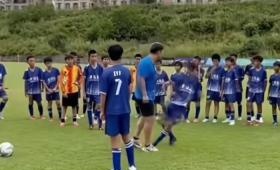 中国足协重申申思终身禁足后，媒体人苗原披露其打人事件详情。家长报警并视频举报，后