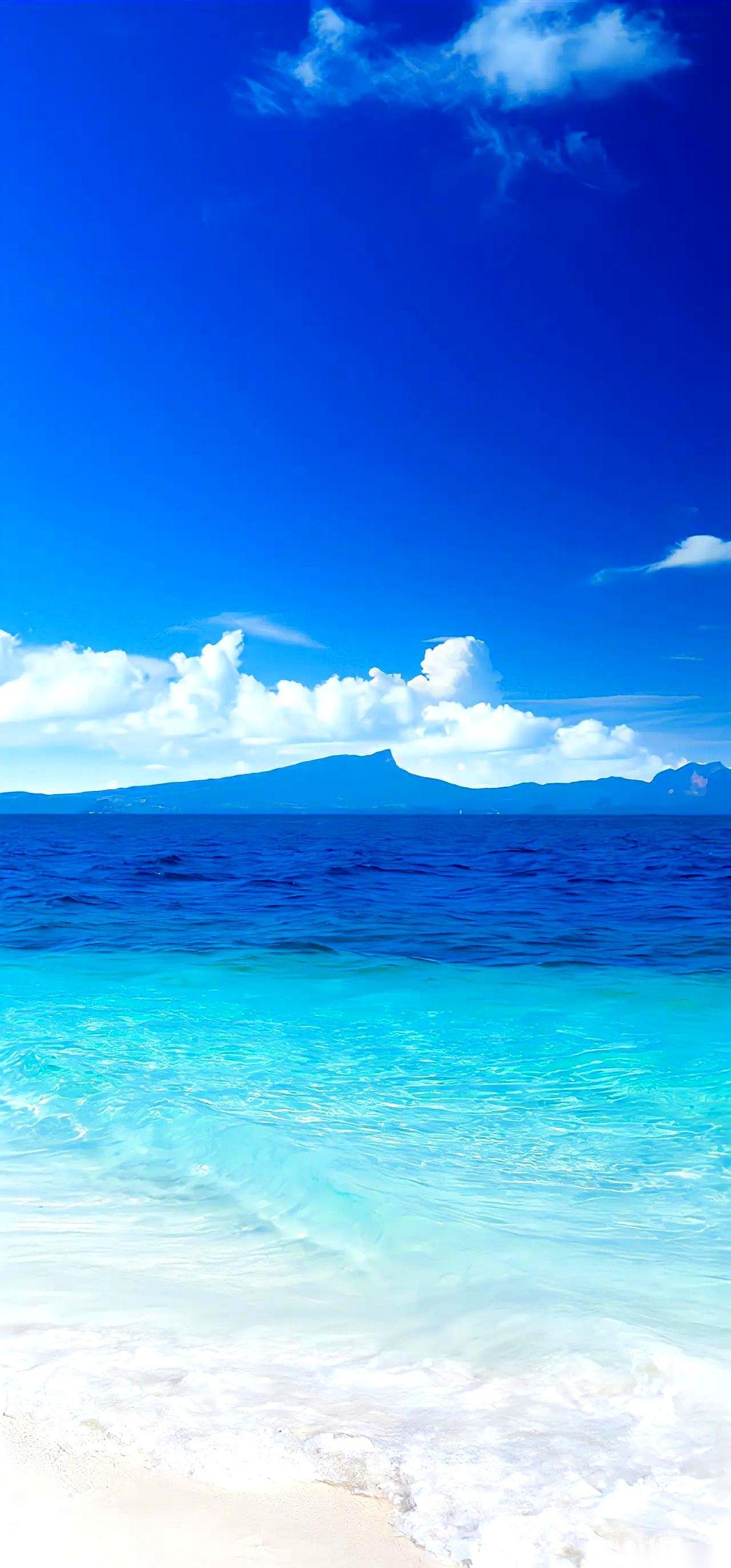 据说，没人请你吃饭了，电话也不响了，你就被社会淘汰了。我心想，我的天，这淘汰的