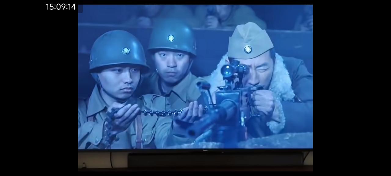 博主嘲笑“神剧”，他说美国专家来了也不敢给重机枪装上瞄准镜！博主这次错怪“神